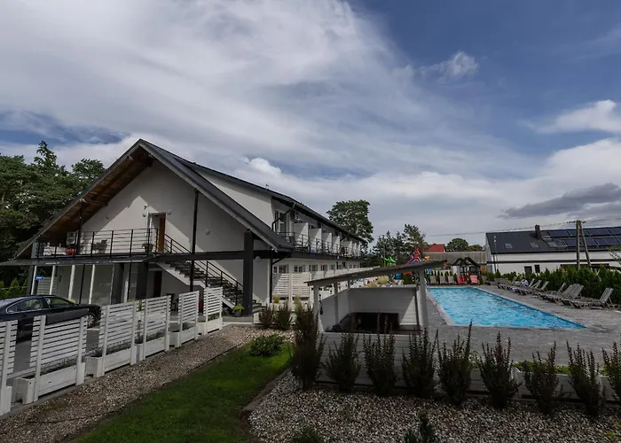 Forrest Nocleg ze śniadaniem 4*